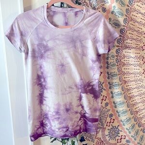 Lulu lemon swiftly tech purple and white tie die size 8